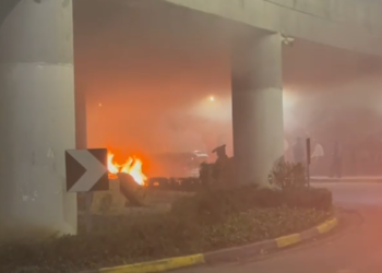 Lajmi Fundit : Merr flakë makina te rrethrrotullimi pranë digës së liqenit në Tiranë