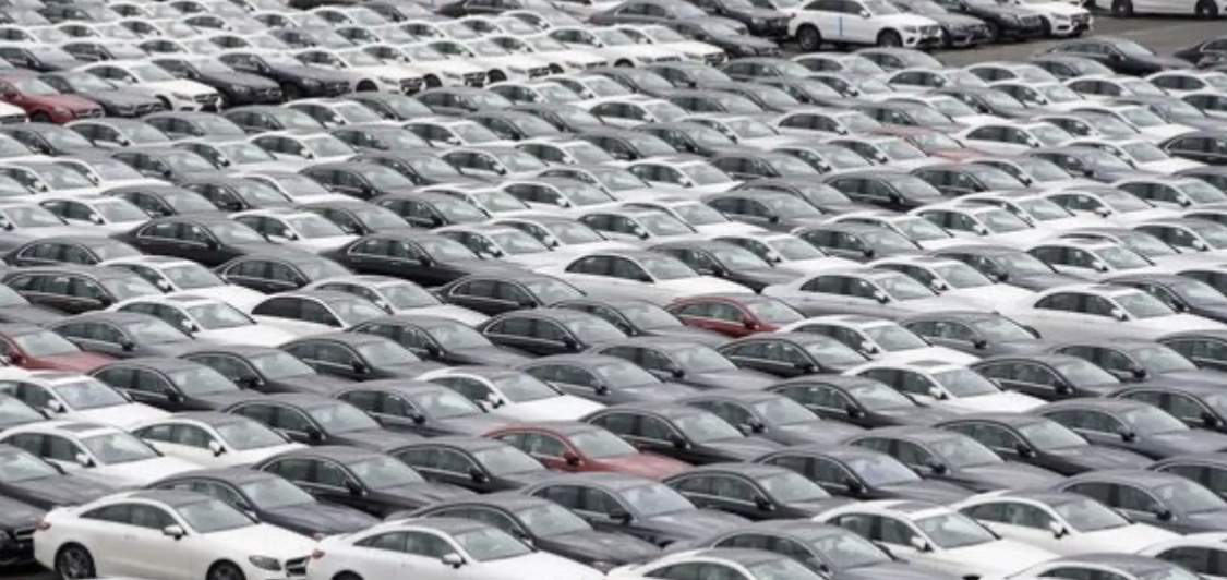 Ekonomia gjermane në krizë, industria shkurtoi 120 000 vende pune