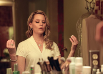 5 secrets to perfect skin like Hollywood stars