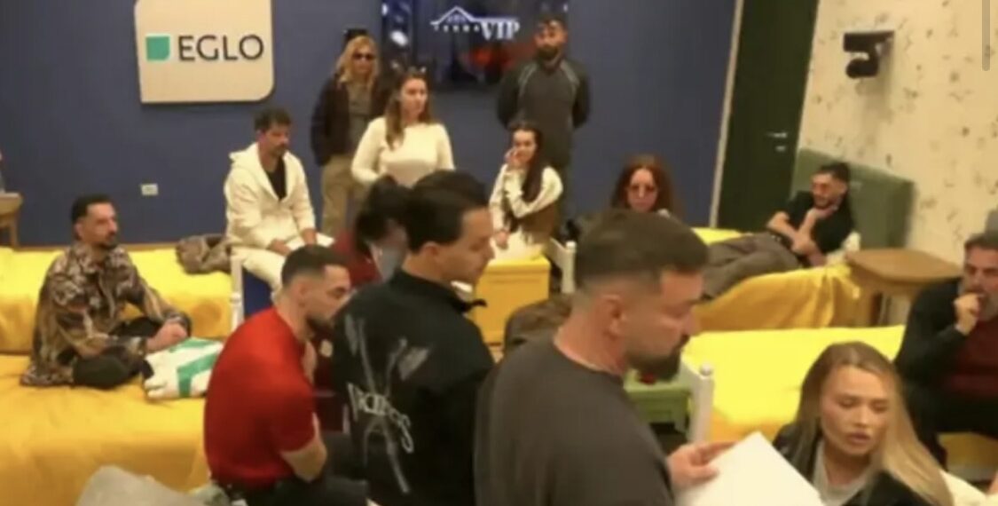 Incident në Ferma VIP/ Lopa i ha unazën nga dora fermeres