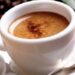 Kafe me stomakun bosh? Ja çfarë i ndodh trupit tuaj gjatë gjithë ditës